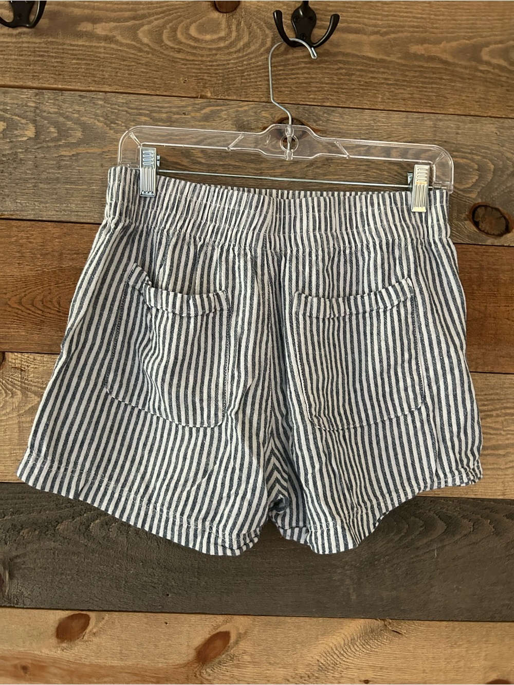 Old Navy Blue & White Striped High-Waist Women's Shorts Size M - Picture 3 of 4